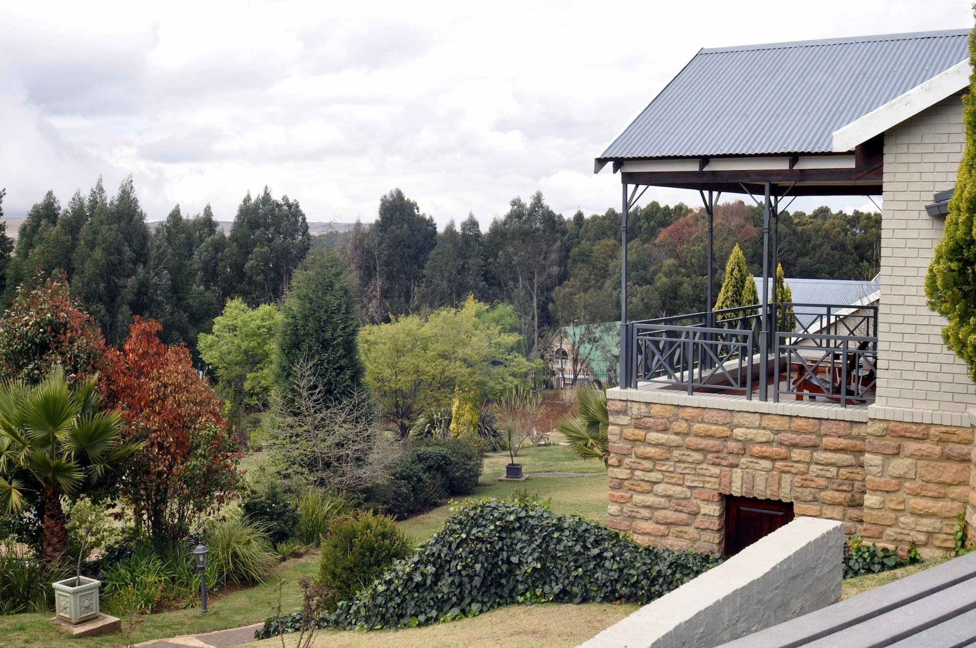 The Highlander Hotel Dullstroom Exterior foto