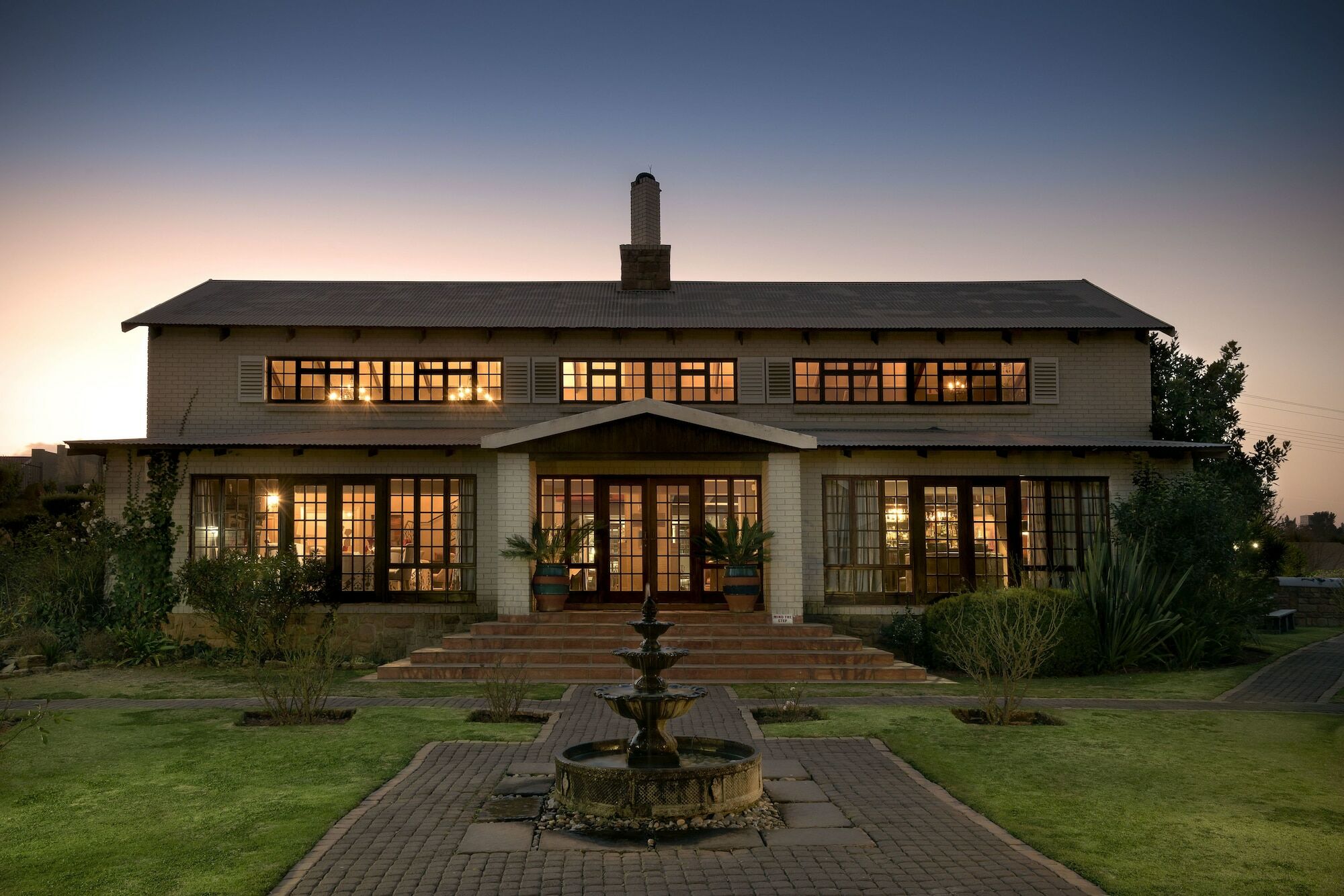 The Highlander Hotel Dullstroom Exterior foto